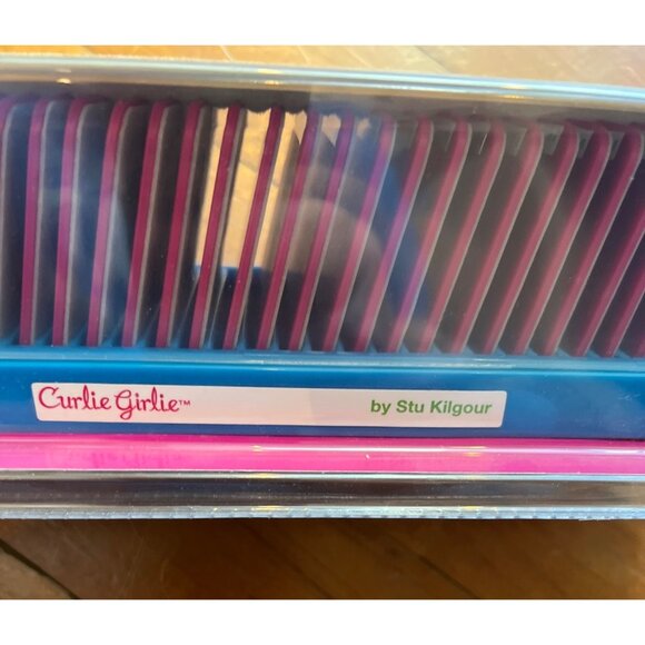 Ellison Design Thin Cuts Curile Girlie Alphabet Set By Stu Kilgour 22285 - Picture 3 of 4